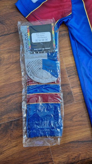 Екип на Барселона с чорапи