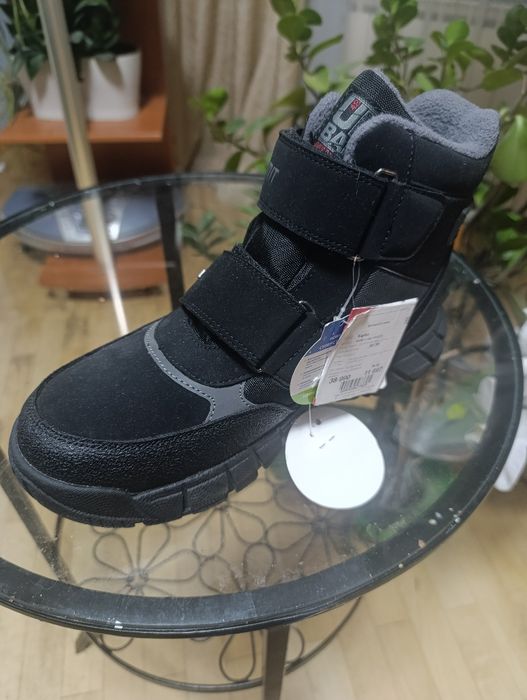 Ботинки новые зимние 40 размер