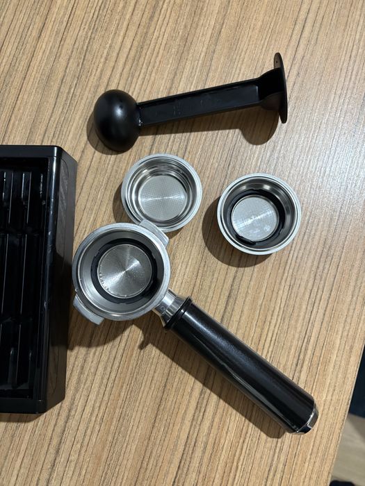 Aparat de cafea Delonghi Active Line