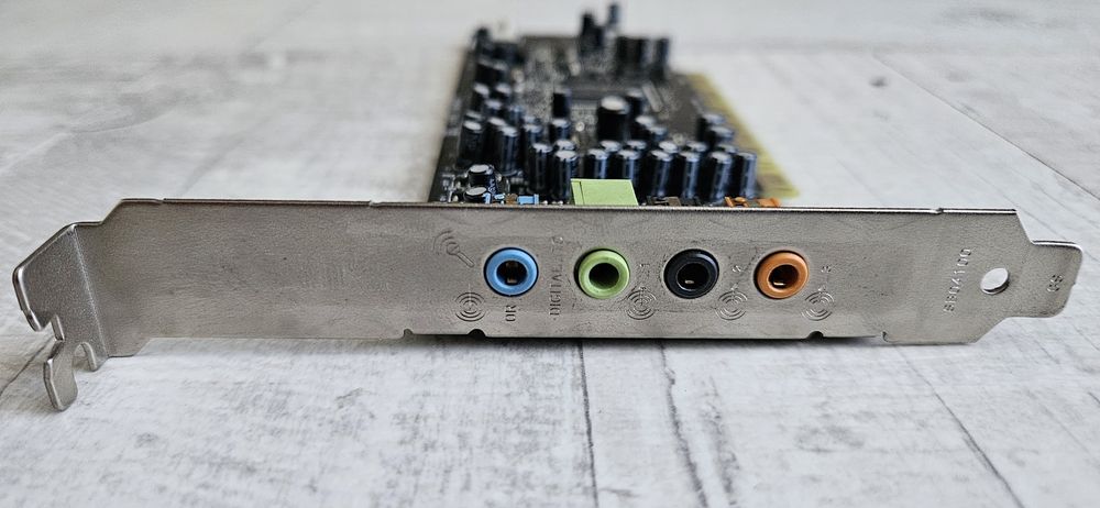 Placă de sunet Creative Sound Blaster Live! 24-bit 7.1 (SB0410) PCI