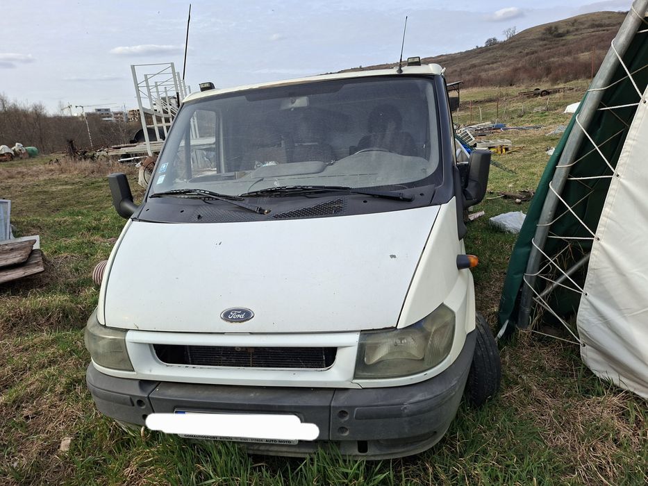 Ford Transit 2003 de vânzareMotor 2.4 diesel – 135 CP 3 locuri, i
