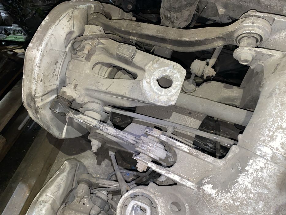 Балка на БМВ Е60 е65 е90. Ходовая часть. Редуктора.