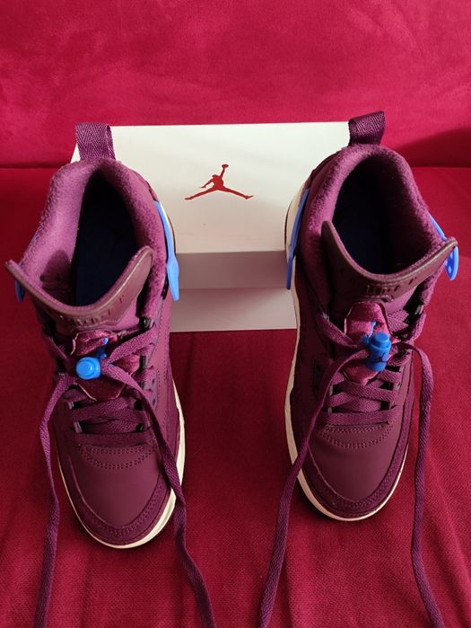 De vînzare Nike Air JORDAN 4