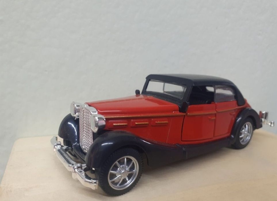 Моделька Ролс ройс ретро