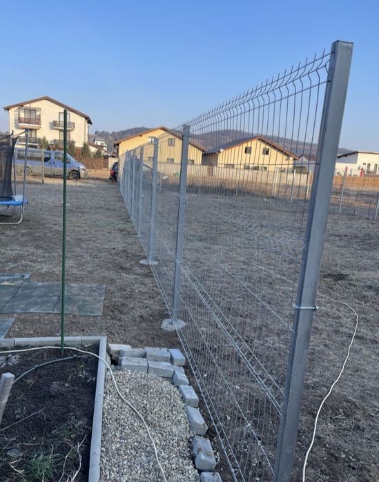 Vindem garduri din plasa bordurata