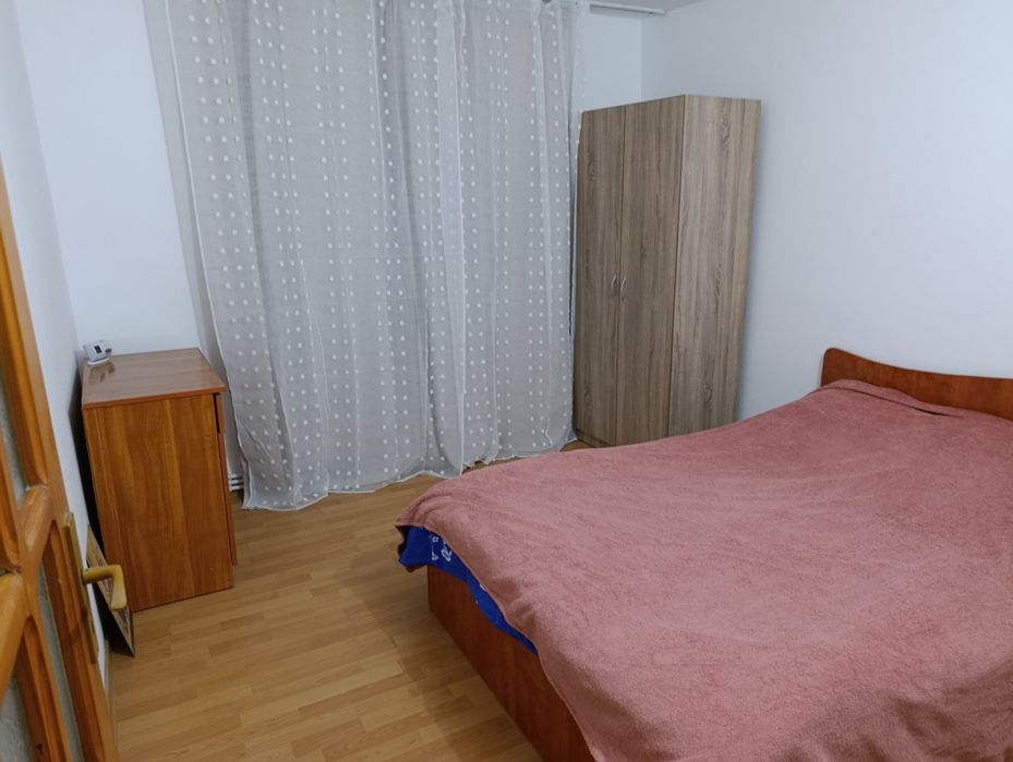 Se închiriază apartament cu 2 camere