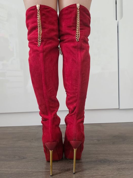 продам шикарные ботфорды