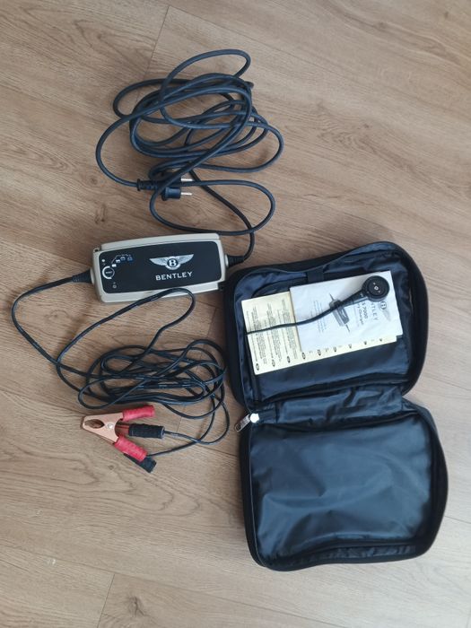Зарядное устройство для автомобиля 12v