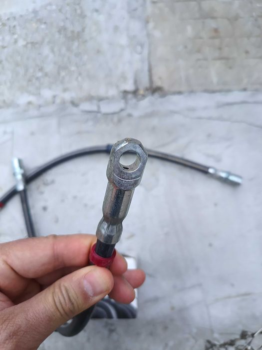 За Лада 2101 - два носача и два маркуча