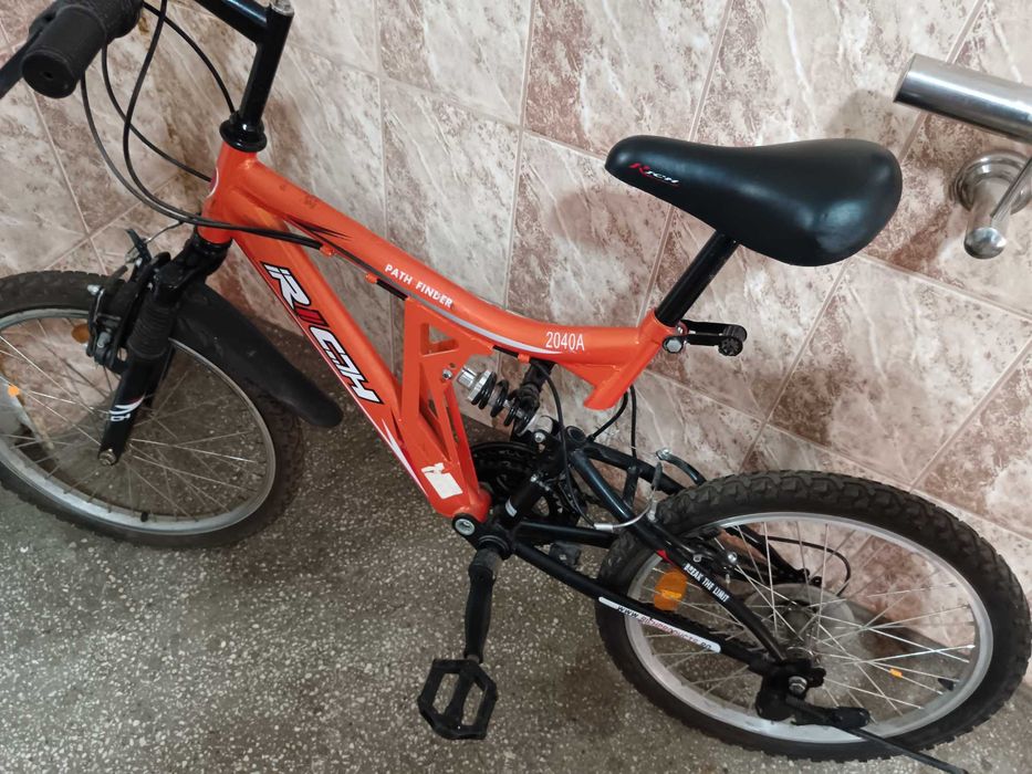 Bicicletă universală ..6.15ani