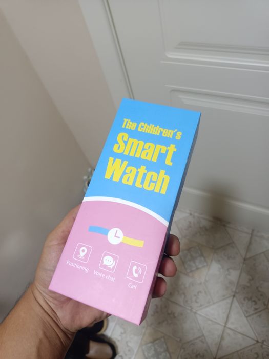 Продам смарт часы детские