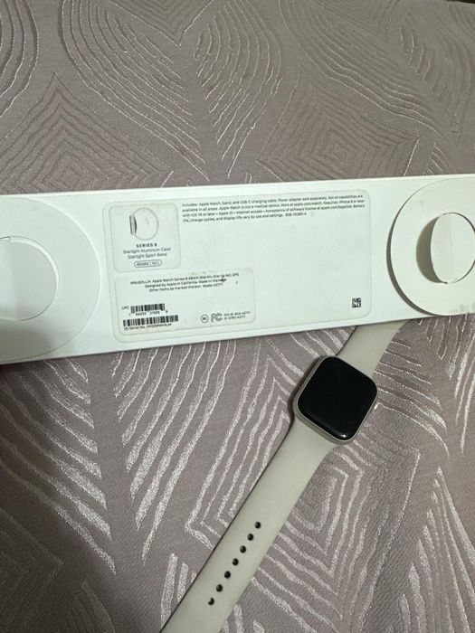 Продам Apple Watch 8