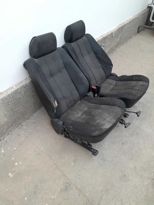Сиденья бмв е30. В хорошем состоянии