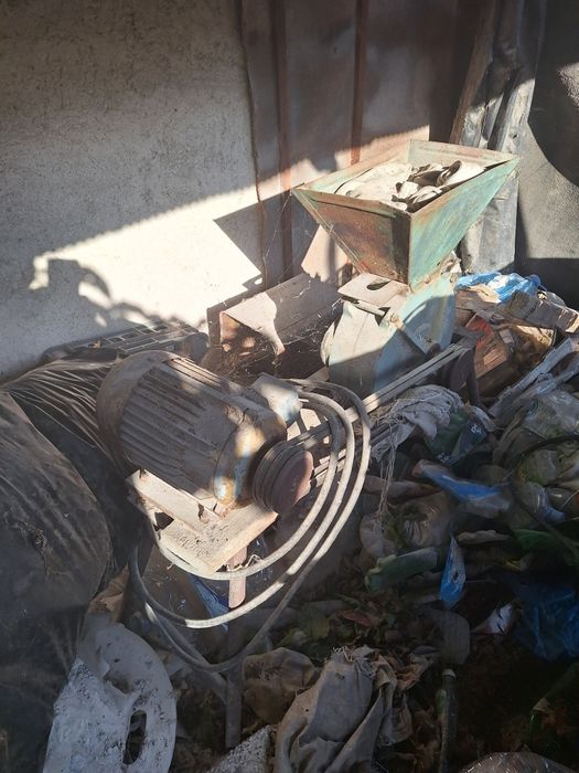 Плания банцик бор апарат фуражо мелка фреза