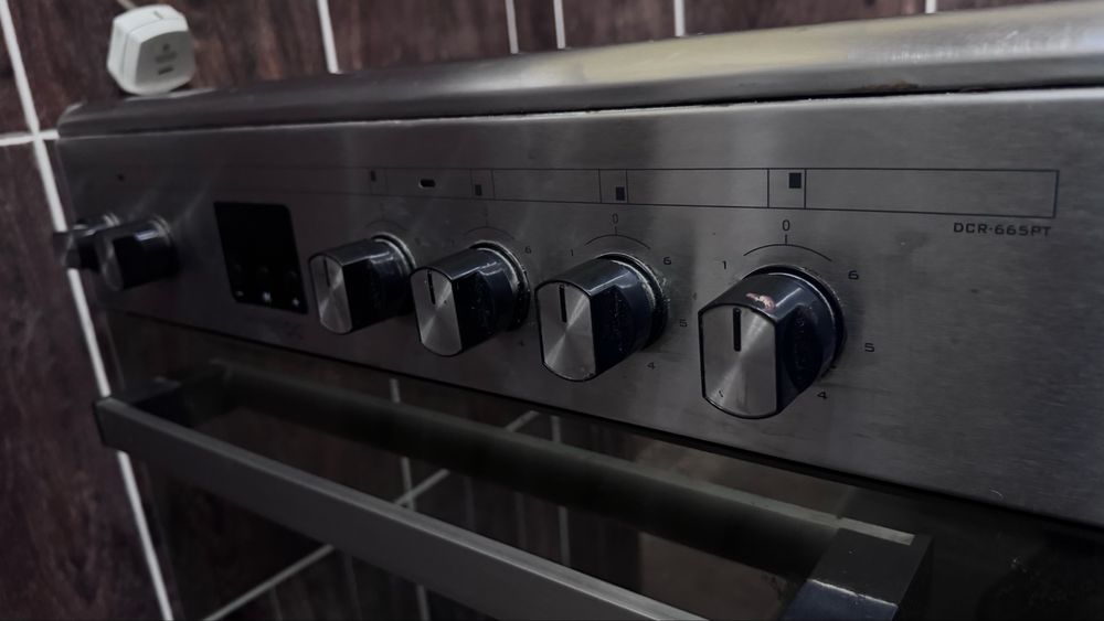 Срочно продам электрическую плиту DAEWOO