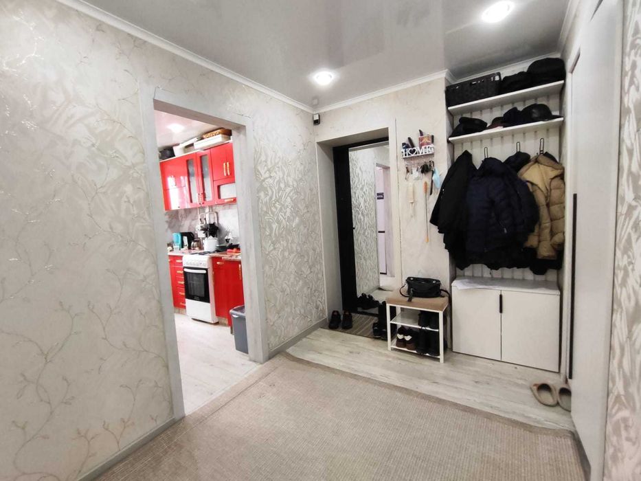 3 комнатная квартира, район СКГУ