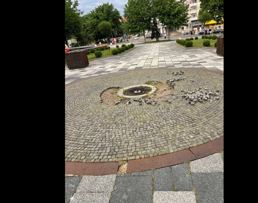 Piatră Cubică din Piatră Naturală pentru Curți, Alei și Parcări
