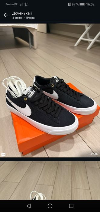 Кроссовки женские Nike