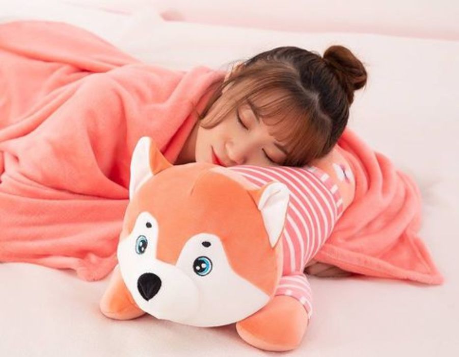 Мягкая игрушка и плед для детей