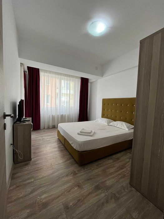 Inchiriez apartament Summerland - 3 camere Mamaia, langa Crazy