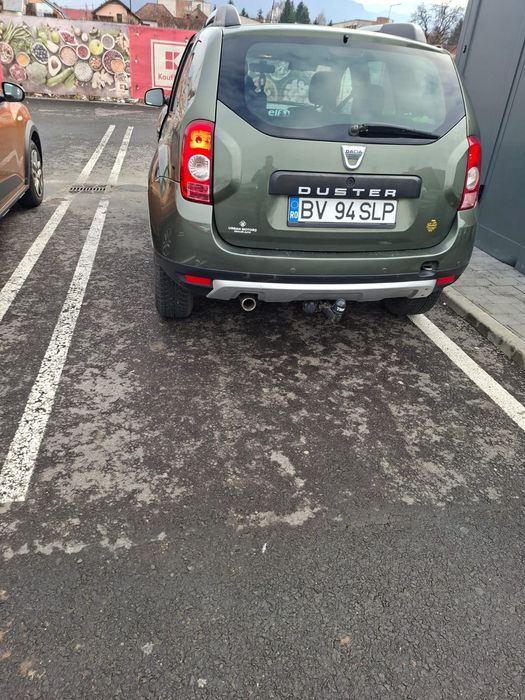 Vând Dacia Duster
