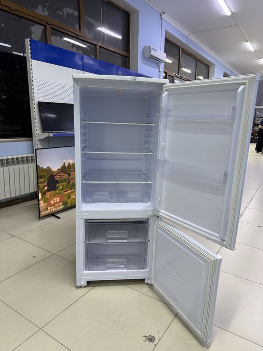 Холодильник/Бирюса