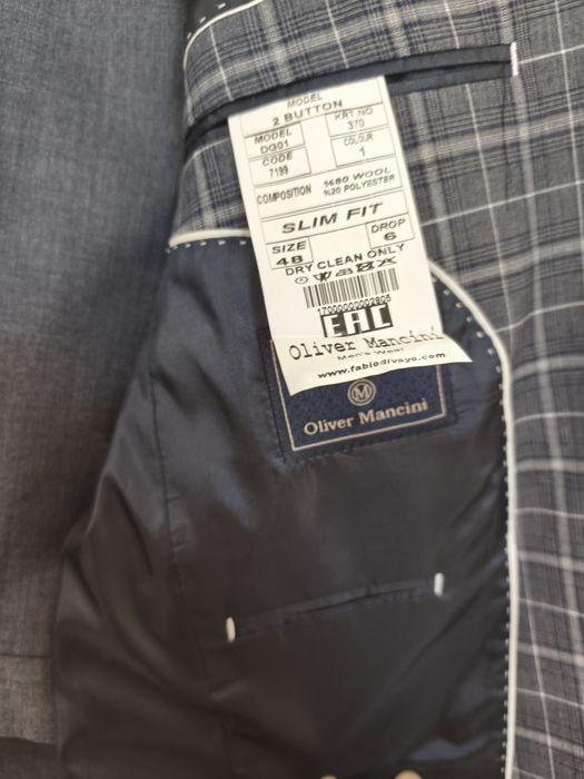 Costum bărbați nou mărimea 48