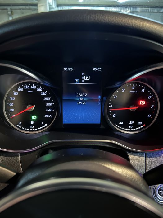 MERCEDES- BENZ GLC 300 4matic AMG Night Panorama