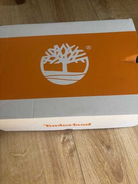 Нови дамски водоустойчиви боти Timberland. Червени.