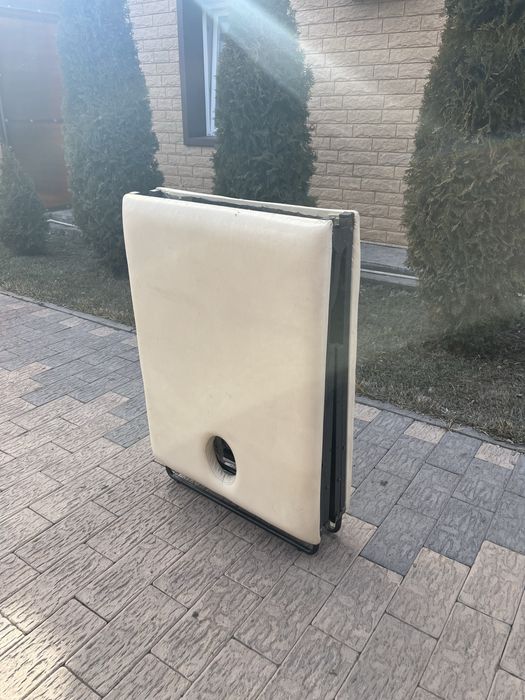 Продам кушетку для массажа