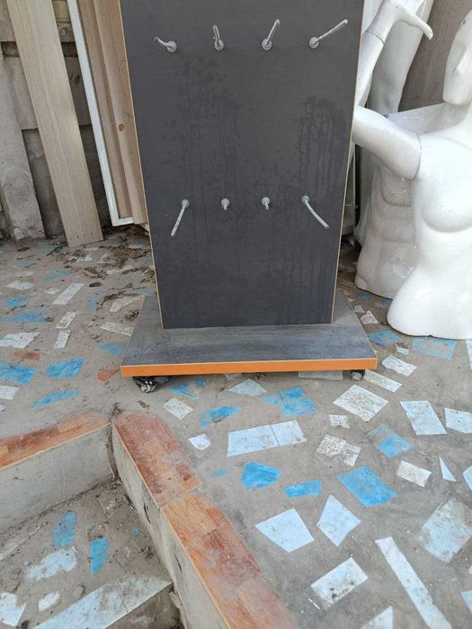 стенд для носков итд.