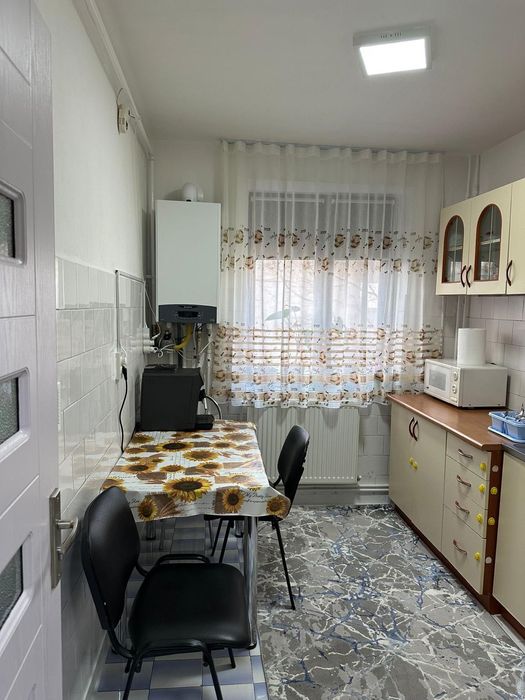 vand apartament în Motru