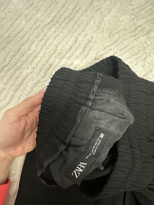 Pantaloni Zara bufanti