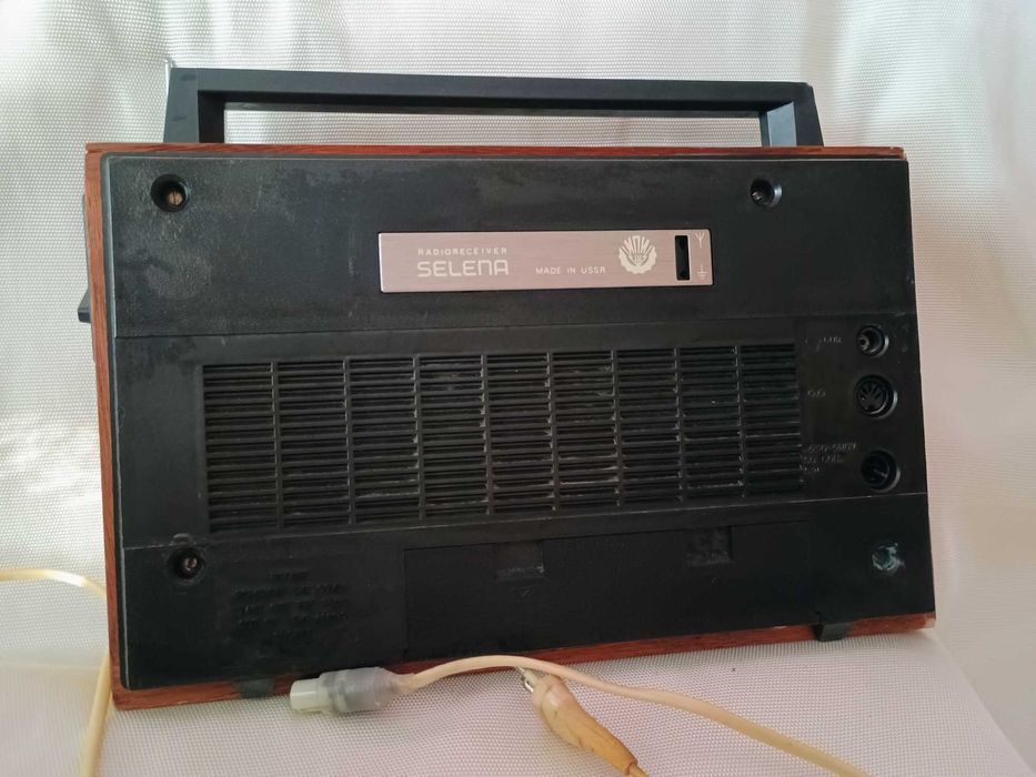 Aparat radio SELENA B211
