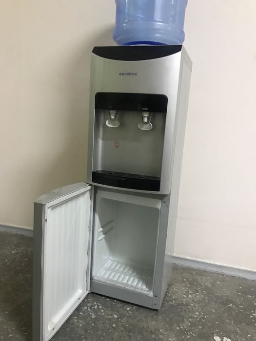 Кулер для воды eurobox
