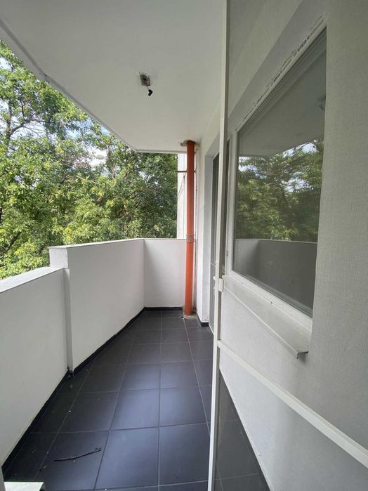 Продава се Тристаен апартамент в Пловдив, Кършияка - 97 кв.м за 1753 €/кв.м - Снимка #4