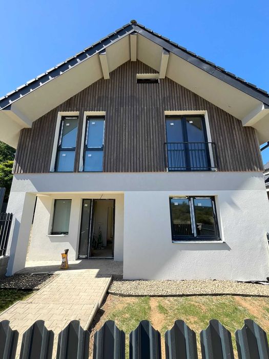 Vindem case in Salicea