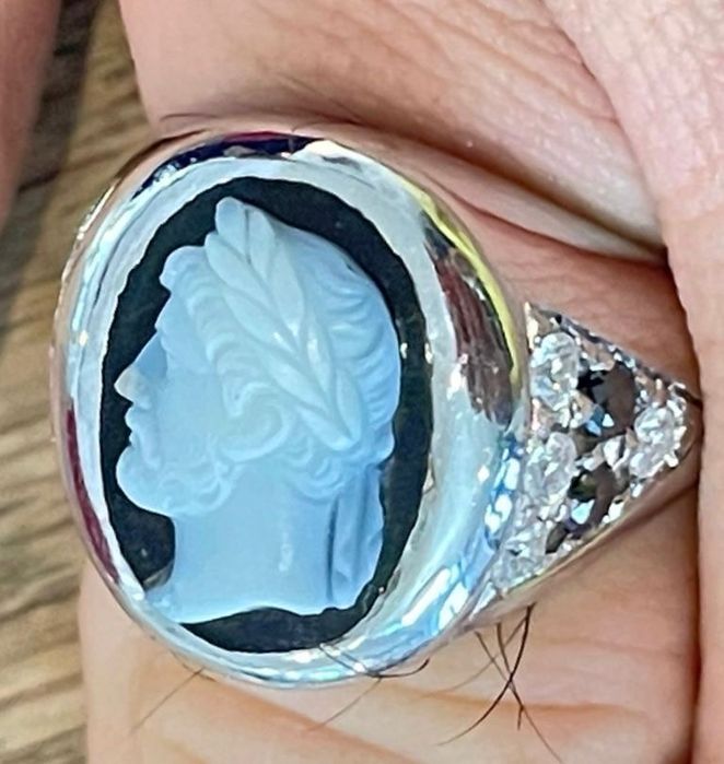 Inel aur alb 14 k diamante si safire naturale 0,64 k