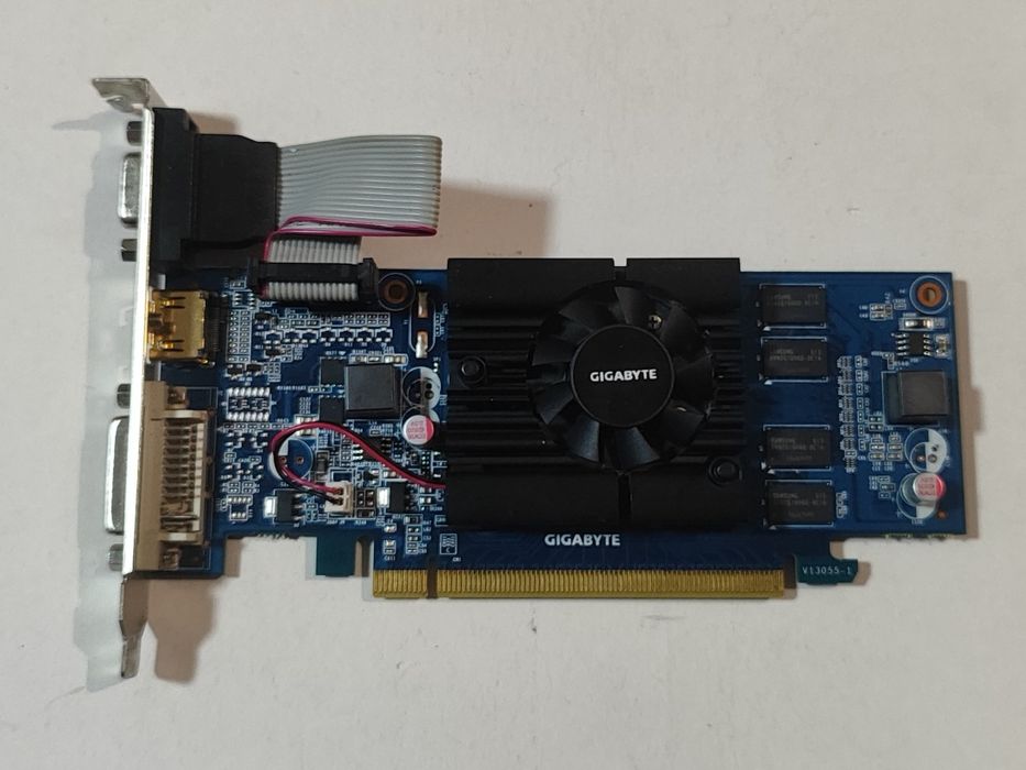 Видео карти Asus, Gigabyte PCI-e