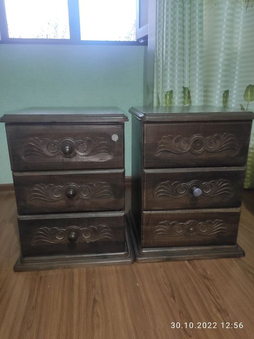 Мебель из чистого ореха