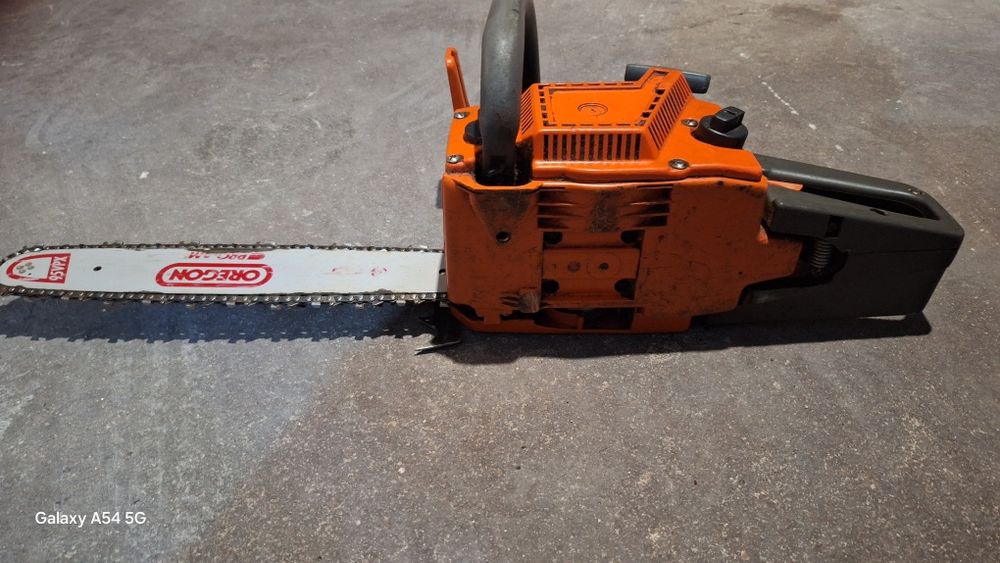 Husqvarna 40 резачка за дърва