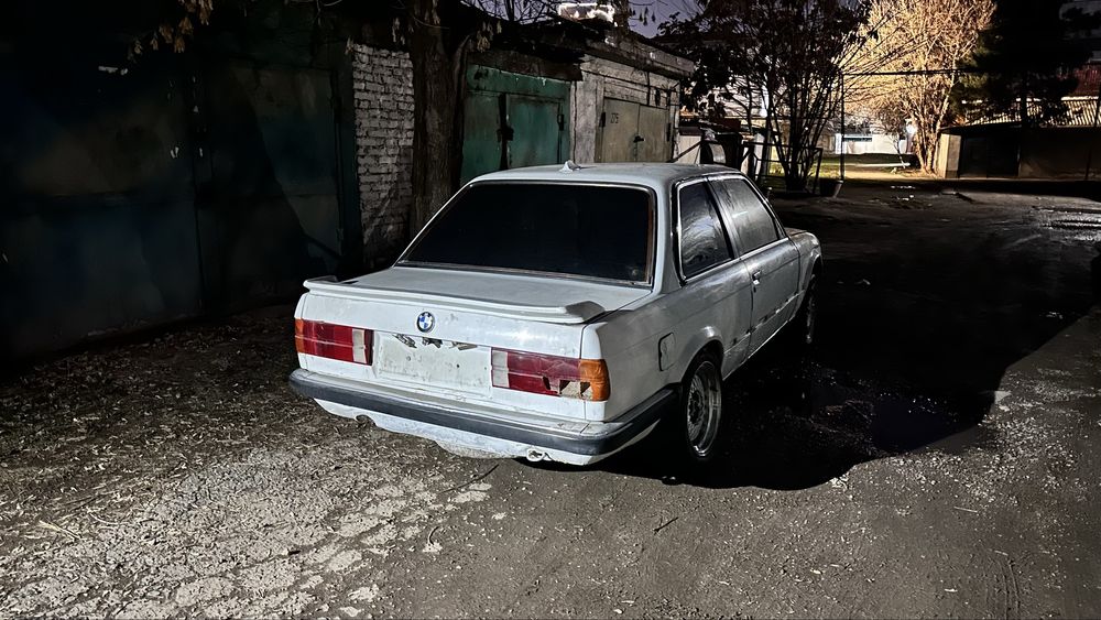 Bmw e30 купе под корч