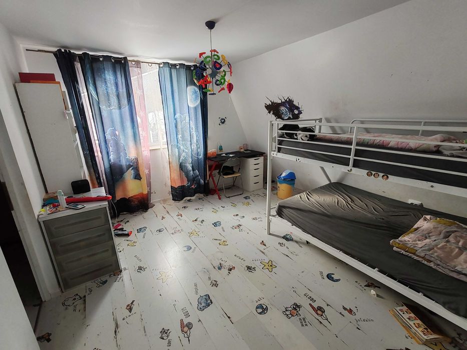 Casa de vanzare cu 3700 mp