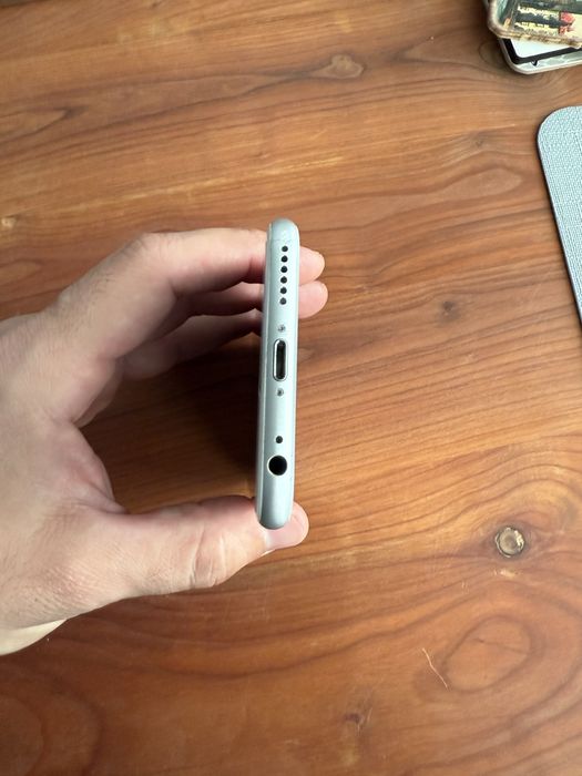 iPhone 6s в много добро състояние