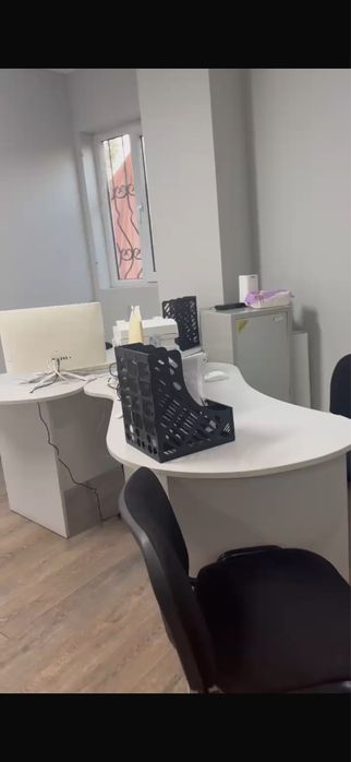 Столы, стеллажи, стулья, тумба, сейф, диспенсер, диван с 2 креслами