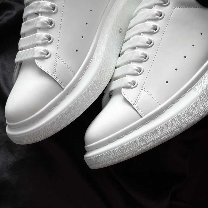 Adidasi Alexander Mcqueen Alb Negru 40-45
