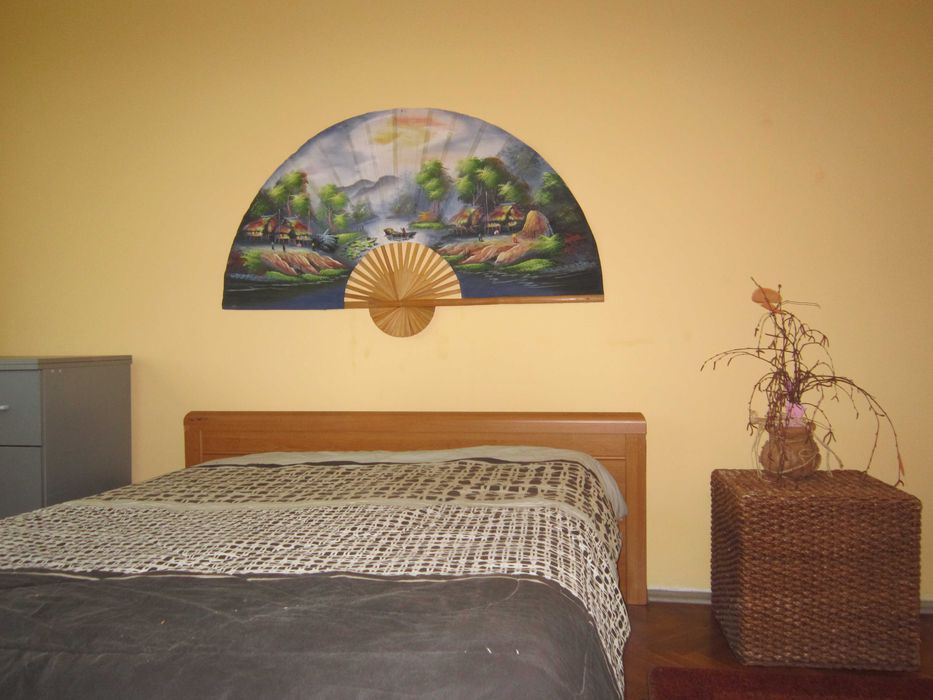 Дава се под наем Двустаен апартамент в Бургас, Лазур - 60 кв.м за 160 € - Снимка #4