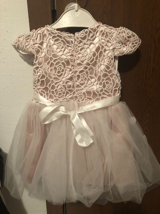 Официални бебешки рокли