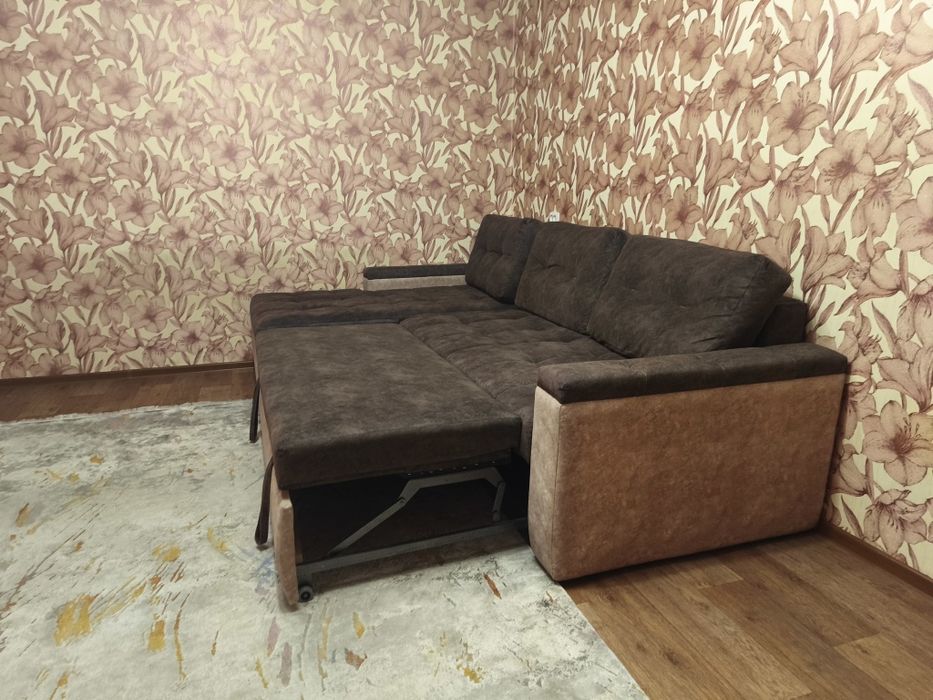 Диван в хорошем состоянии