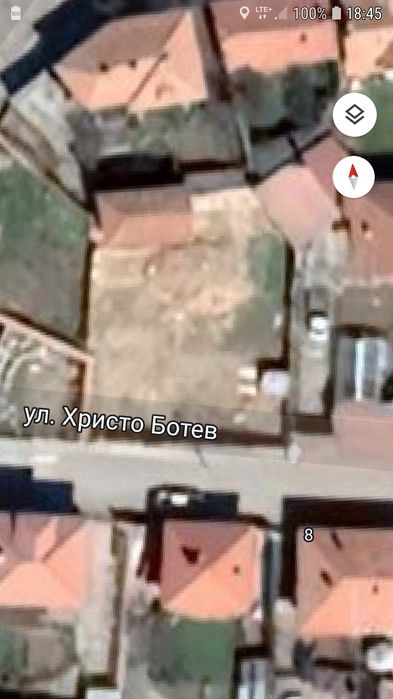 Давам под наем, продавам место на център